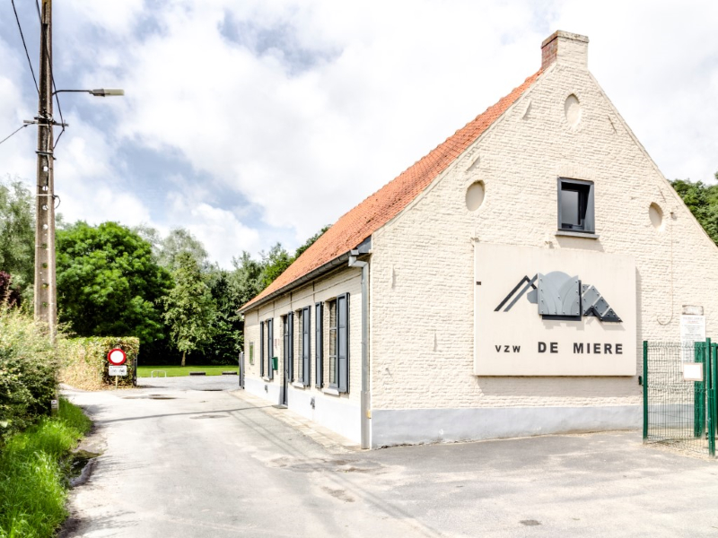 de-miere